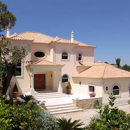 Villa Amazing 1 With Pool By Homing